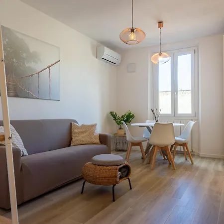 Mosse Leopolda By Mamo *